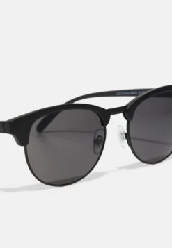 Pier One UNISEX - Sonnenbrille - Black -Pier One Verkäufe 07614bed52e840d38dfcd9c78627c9bd