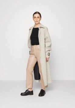 Pier One BLUE LIGHT UNISEX - Blue Light Brillen - Transparent -Pier One Verkäufe 09ff02ccfd5e4d668df1ec1756fc96a5