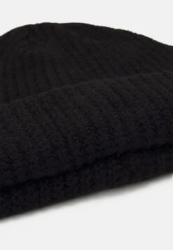 Pier One SHORT MICRO BEANIE UNISEX - Mütze - Black -Pier One Verkäufe 0ebb65d54b0643c5908d2c2364f4ca2c