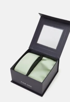 Pier One SET - Einstecktuch - Light Green -Pier One Verkäufe 186418c4632045a49f49be956c5a79e1