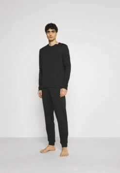 Pier One Nachtwäsche Set - Black -Pier One Verkäufe 1dcc3565a04b4ec1b2fda5221a610a51