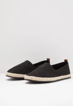 Pier One RENA ESPADRILLE UNISEX - Espadrille - Black -Pier One Verkäufe 1ea4f3d1f80940c7bbbe0c0947ca4c31