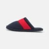 Pier One UNISEX - Hausschuh - Dark Blue/red -Pier One Verkäufe 235bd992fafa4c2c861f165a2a5d1e04