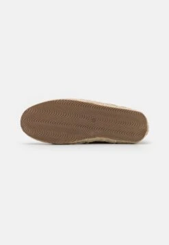 Pier One UNISEX - Espadrille - Brown 12 Pier One UNISEX - Espadrille - Brown -Pier One Verkäufe 23ffc4845e644a6e9d5b182382af5ffb