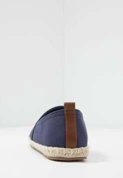 Pier One RENA ESPADRILLE UNISEX - Espadrille - Dark Blue -Pier One Verkäufe 2c00e9d984504d77b812e8ffd7e16bdf