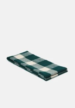 Pier One Schal - 602 - Green_704 - Beige -Pier One Verkäufe 2fcecc37a90347fd89e966dbe1840fe7