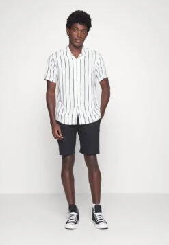 Pier One 2 PACK - Hemd - Black/white -Pier One Verkäufe 43bf8d5300d84d19aab3f62f08ed036f