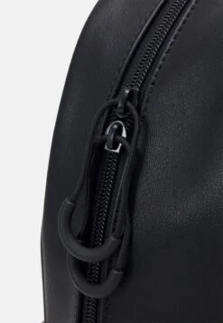 Pier One Tagesrucksack - Black -Pier One Verkäufe 48f698003c0140bea0fd0ca3ad12d1f0