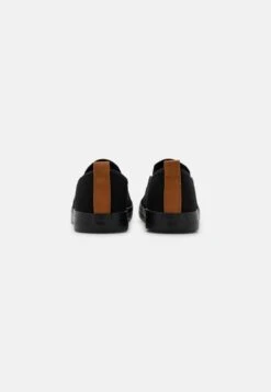 Pier One UNISEX - Slipper - Black -Pier One Verkäufe 498de95b879f4ad0a437960998fc617e