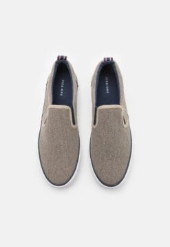 Pier One UNISEX - Sneaker Low - Taupe -Pier One Verkäufe 4bfc3dea16e84e949402e19f285476a8