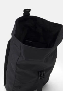 Pier One UNISEX - Tagesrucksack - Black 10 Pier One UNISEX - Tagesrucksack - Black -Pier One Verkäufe 4c6aba4be07f4de283b349828f285da9