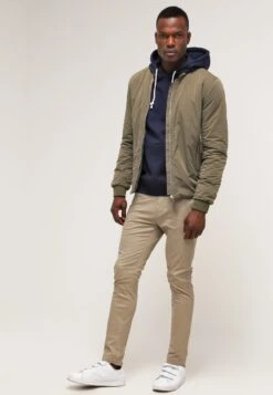 Pier One Kapuzenpullover - Navy 9 Pier One Kapuzenpullover - Navy -Pier One Verkäufe 7c732ad4708c42a1b47164d2f908b981