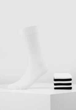 Pier One 7 PACK - Socken - White/black