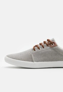 Pier One UNISEX - Sneaker Low - Light Grey -Pier One Verkäufe 8f5660aa856d43a69db14e309615dd5c