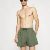 Pier One PEACHY SOFT BEACH SHORTS - Badeshorts - Khaki -Pier One Verkäufe 953042a6cd34480a9bf7b99d2b138fa9