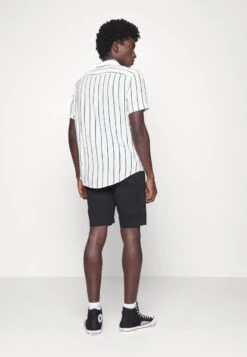 Pier One 2 PACK - Hemd - Black/white -Pier One Verkäufe a68cb2ff17104e928d6a0c4cb305d53e