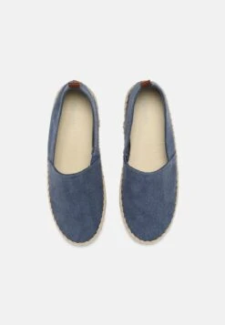Pier One RENA ESPADRILLE UNISEX - Espadrille - Blue -Pier One Verkäufe a712e8e1ca864c359ade29147a29a43e