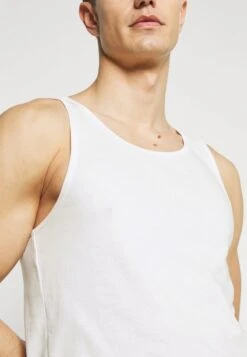 Pier One 3 PACK - Unterhemd/-shirt - Dark Blue/bordeaux/off-white -Pier One Verkäufe c32f9d44cb1a471bbb0689af118d570f