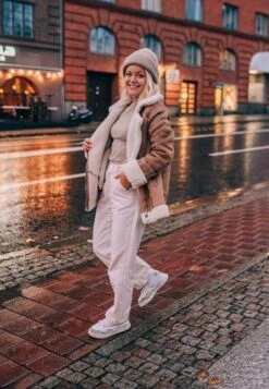 Pier One Umhängetasche - Dark Brown -Pier One Verkäufe c77830cbab5b4ebbac27d65e9d5a155c