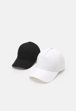 Pier One UNISEX 2 PACK - Cap - Black/white 12 Pier One UNISEX 2 PACK - Cap - Black/white -Pier One Verkäufe c81afa5f2a2041ba9384bf535a217551 1