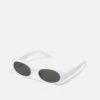 Pier One UNISEX - Sonnenbrille - White