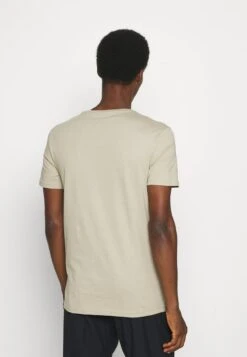 Pier One T-Shirt Basic - White/dark Grey/black -Pier One Verkäufe d4309172134f476283eb4fd8b00555ed