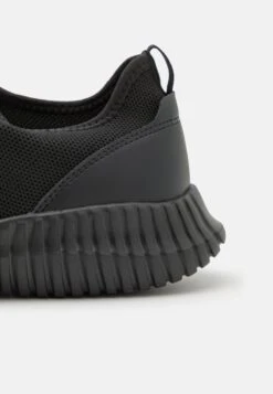 Pier One Sneaker Low - Black -Pier One Verkäufe da21a0204b9943a1b0a5be03e6d2430f