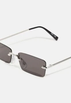 Pier One UNISEX - Sonnenbrille - Black 10 Pier One UNISEX - Sonnenbrille - Black -Pier One Verkäufe e15ab6ee6bcb46b3b75eb870236169a4