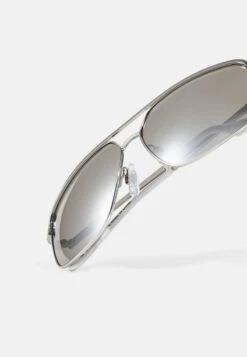 Pier One UNISEX - Sonnenbrille - Silver-coloured, Black 11 Pier One UNISEX - Sonnenbrille - Silver-coloured, Black -Pier One Verkäufe e2e667893a6348519937490659beba93