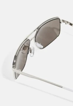 Pier One UNISEX - Sonnenbrille - Silver-coloured, Black 10 Pier One UNISEX - Sonnenbrille - Silver-coloured, Black -Pier One Verkäufe e4032642d98b4cd386349df91f3cefe3