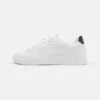Pier One UNISEX - Sneaker Low - White -Pier One Verkäufe e65abd750c88442fa93e43bc123d1585