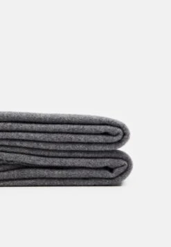 Pier One UNISEX - Schal - Grey -Pier One Verkäufe ec5527395bf74ce5a255f492061affa7