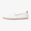 Pier One RENA ESPADRILLE UNISEX - Espadrille - White -Pier One Verkäufe ec5f1e76ff9945e3a237c78298b404b8