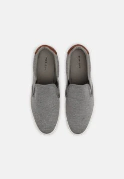 Pier One UNISEX - Slipper - Dark Grey 11 Pier One UNISEX - Slipper - Dark Grey -Pier One Verkäufe fd4006995ad74583bd5d996537dcc72b